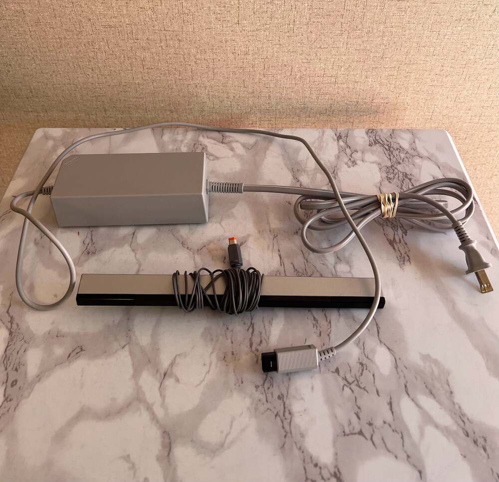 Nintendo Wii Original AC Power Adapter and Sensor Bar Bundle